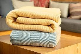 Blankets & Throws